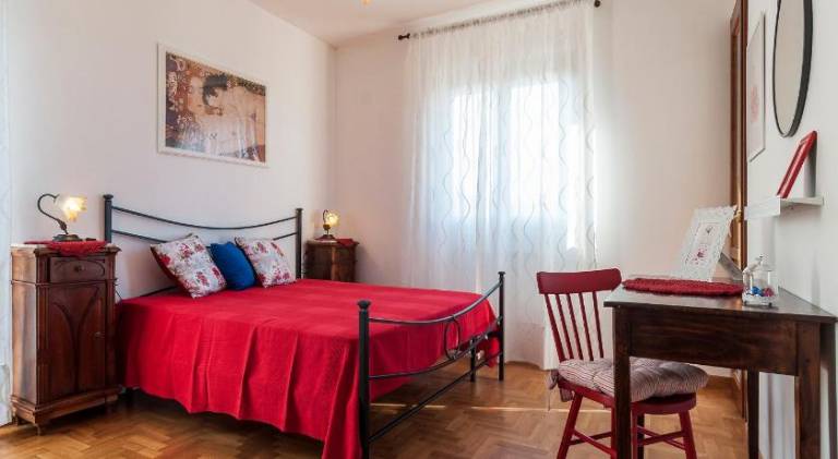 Vacation home with 5 rooms for 10 persons in Sperlonga