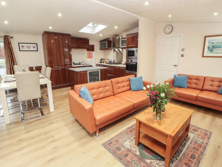 Cottage with 3 rooms for 5 persons — photo 5