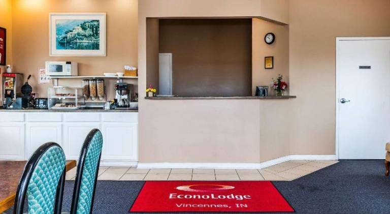 Econo Lodge Vincennes — photo 2