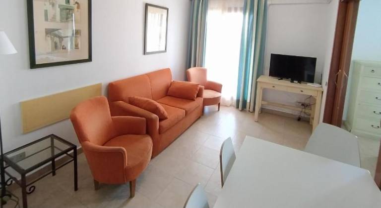 Rental apartment with pool — photo 2