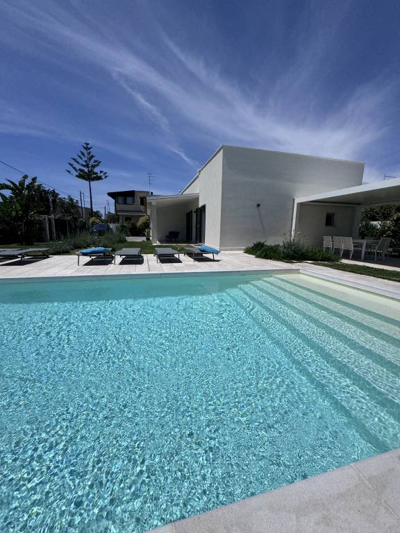 Villa with barbecue, patio & yard | Pool view | Perfect for remote work — photo 4