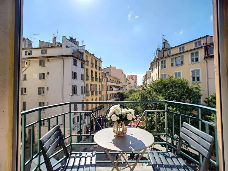 Holiday apartment | City view — photo 2