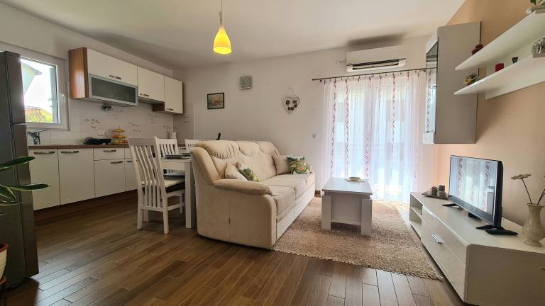 Apartman Dol
