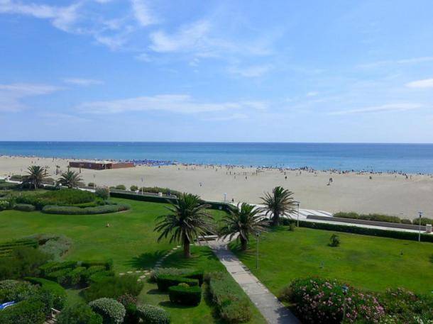 Holiday apartment with 1 room for 4 persons in Canet-en-Roussillon