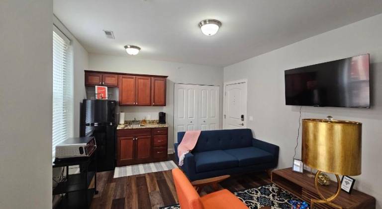 Rental apartment with 1 room for 2 persons in Champaign, IL