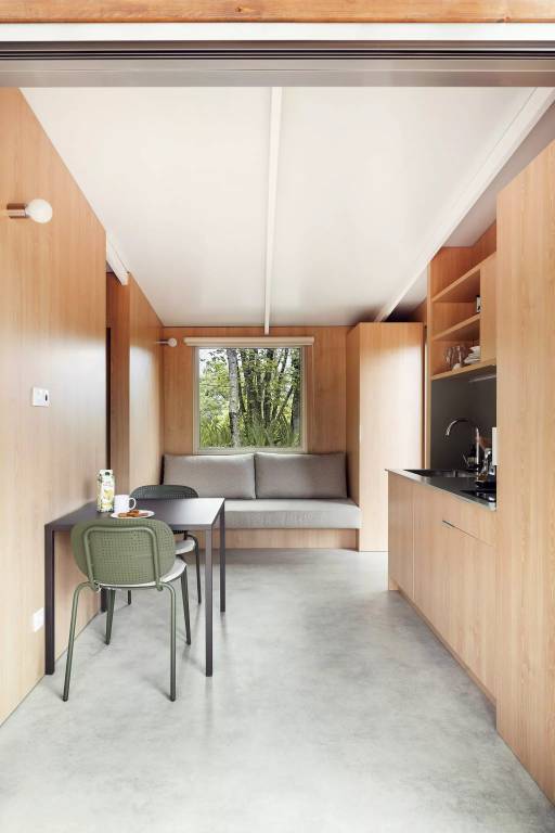Mobile home with terrace — photo 2