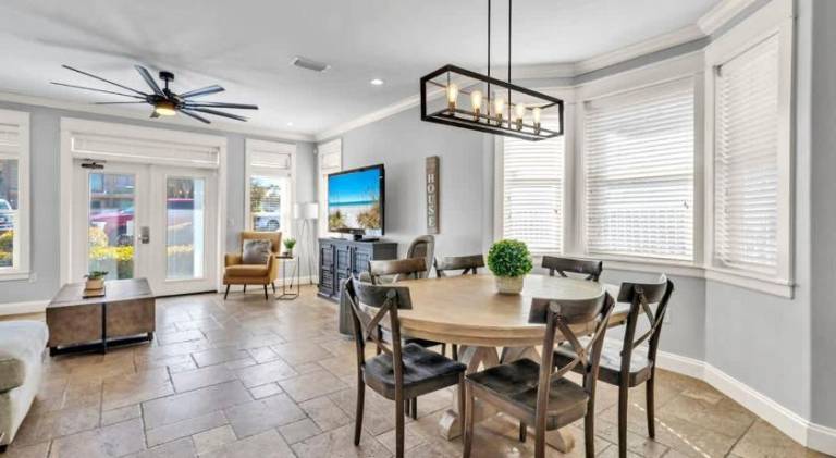 Lovely vacation home with pool | Pet-friendly — photo 3