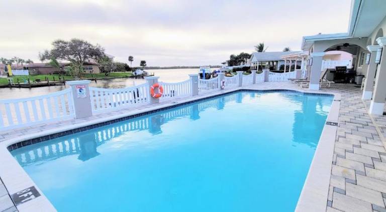 House with pool & jacuzzi in Cocoa Beach, FL