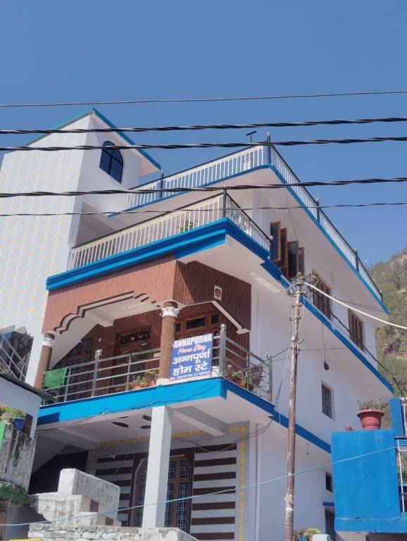 House with 5 rooms for 15 persons in Rajgarh