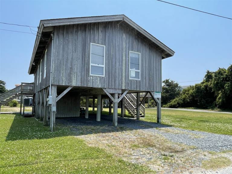 Cottage with barbeque — photo 2