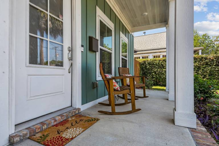 1621 E Cervantes St — photo 4