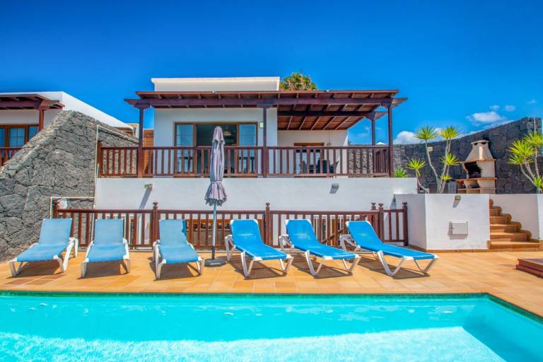 Villa  Playa Blanca