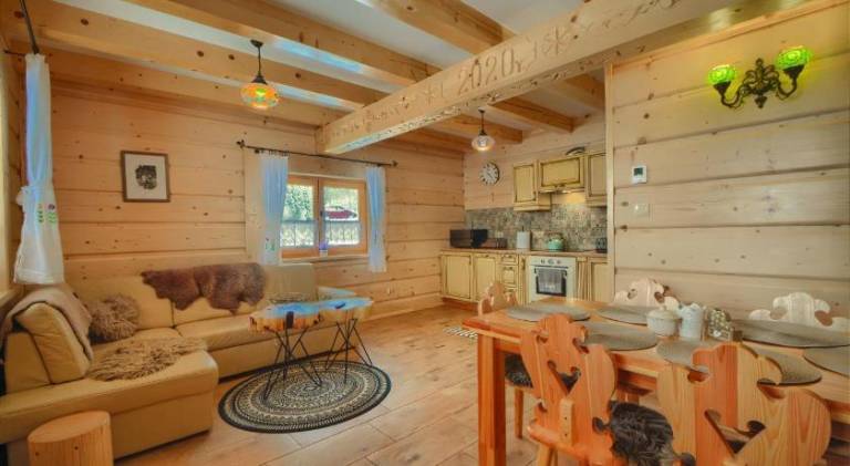 Vacation home with hot tub, sauna & pool | Dogs allowed — photo 2