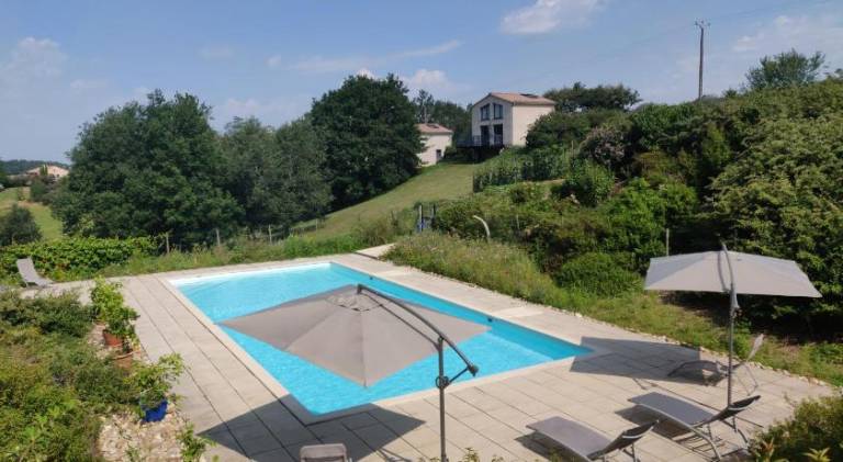 House with patio, pool & garden — photo 5
