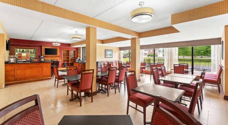Comfort Inn Lehigh Valley West — photo 5
