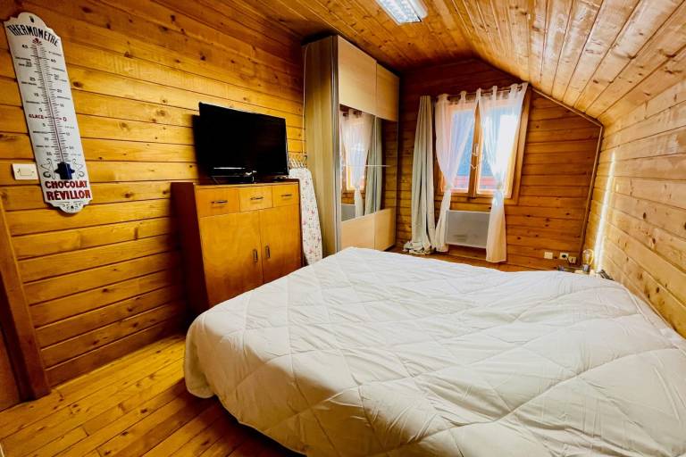 Beautiful chalet near the center of Briançon — photo 4