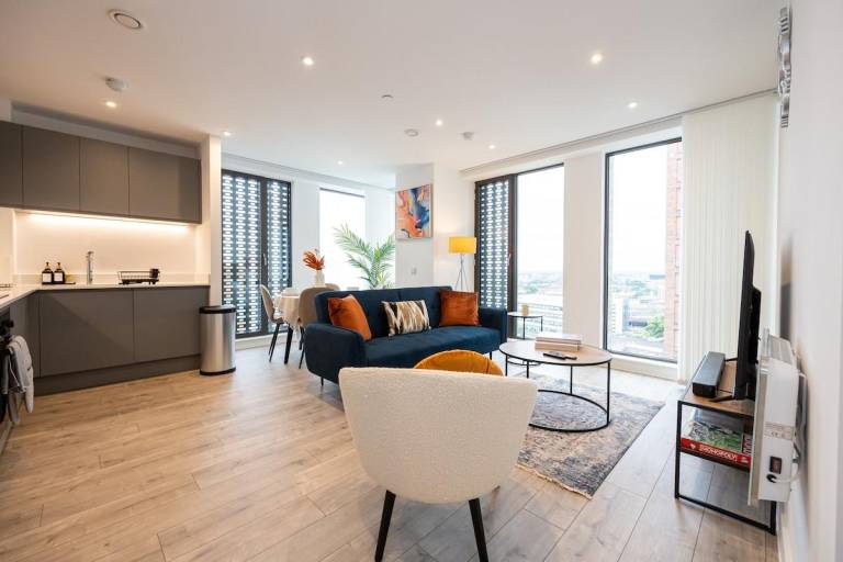 Pet friendly 2BR near Piccadilly Asquare Letting — photo 2