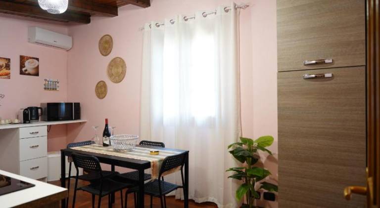Rental apartment with yard & terrace — photo 3