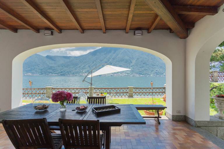 Villa with barbecue, jacuzzi & yard | Garden view | Suitable for remote work — photo 4