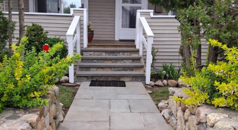 House with garden | Pets allowed in Hyannis, MA