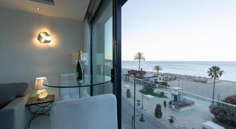 Rental apartment with terrace — photo 3
