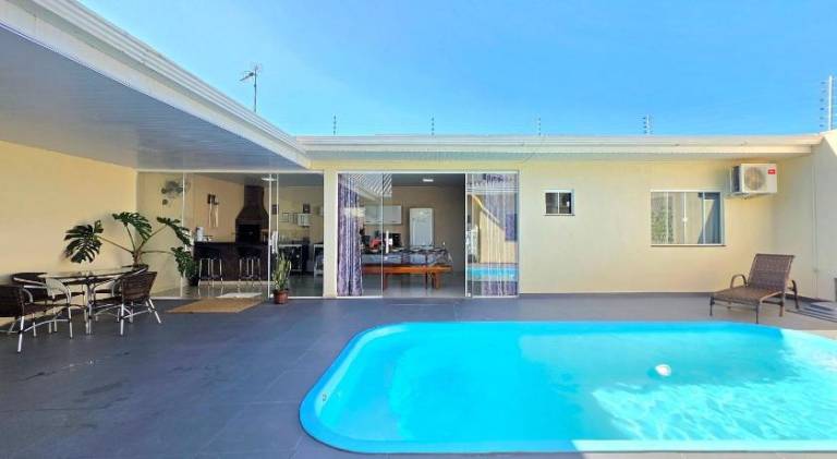 Pleasant vacation home with pool | Suitable for remote work | Pets allowed in Sao Roque