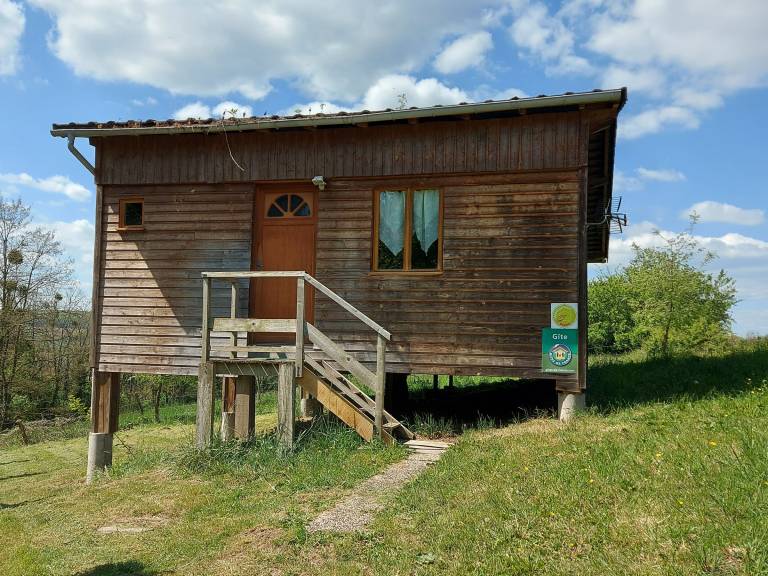 Cottage with barbecue & yard | Dogs allowed — photo 2