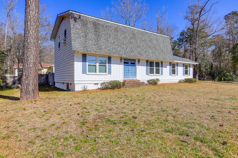 10 Mi to Downtown Macon: Family Home w/ Patio! — photo 3