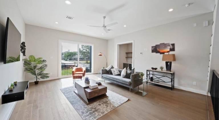 Rental apartment with patio | Suitable for remote work — photo 2