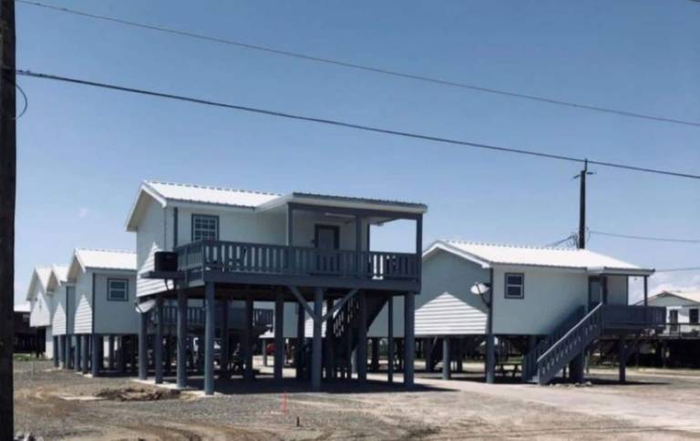 Cabin Grand Isle