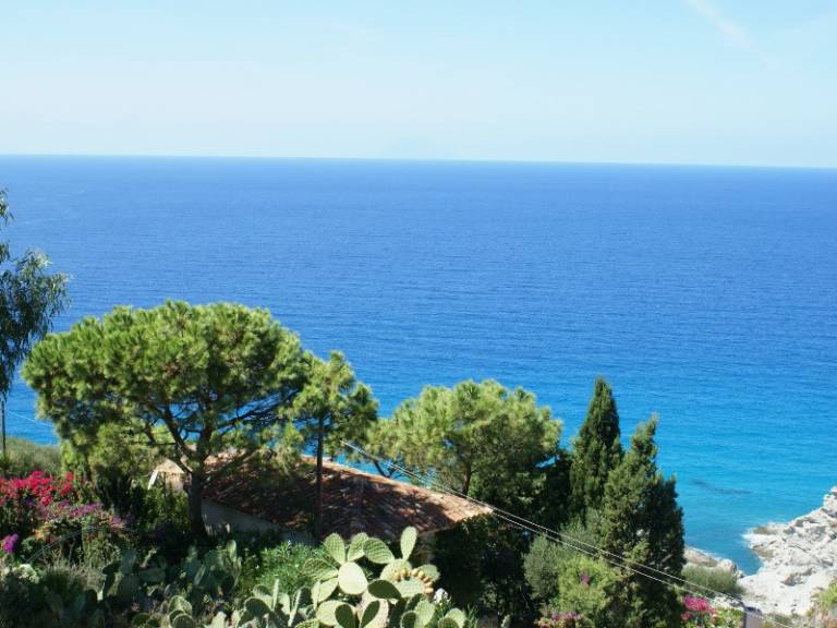 Casa Cucinone, for 2/4 people, with sea view and access to the beach — photo 4