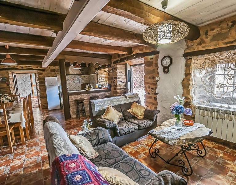 Vacation Home "Jumaca" with Mountain View, Private Terrace & Wi-Fi — photo 4