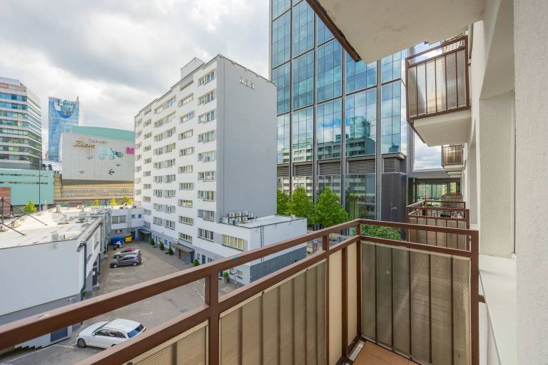 Child-friendly studio with fast internet | Near Palace of Culture and Science | Dogs allowed — photo 4