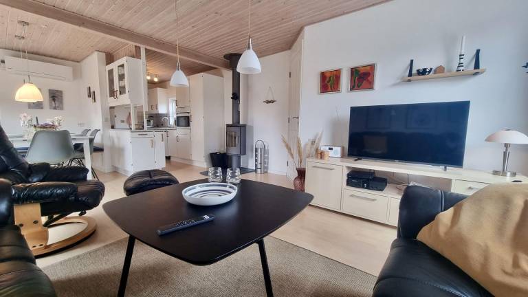 House with sauna, BBQ & yard — photo 4