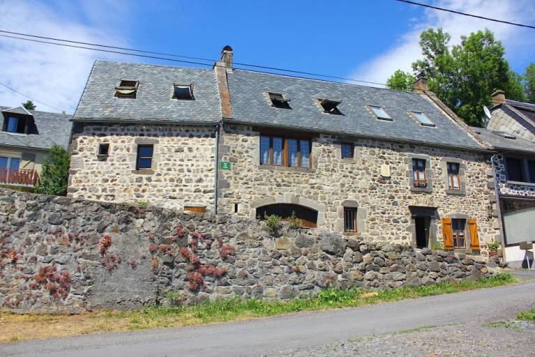 Logement Chambon-sur-Lac