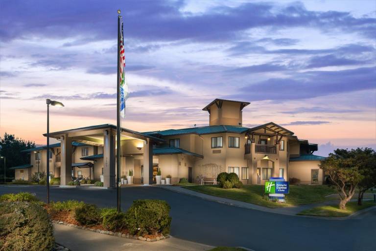 Holiday Inn Express Hotel & Suites Arcata Eureka Airport Area By IHG
