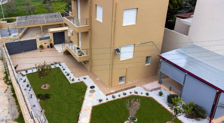 Villa with terrace & barbeque in Heraklion