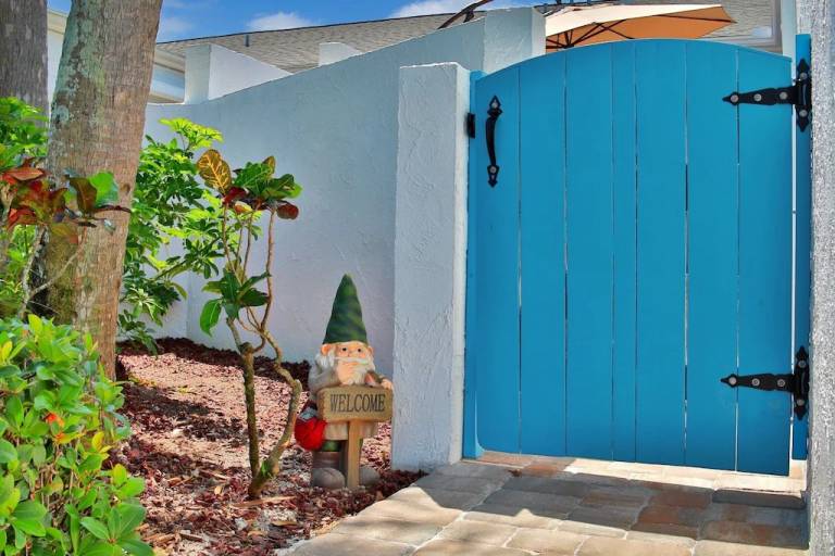 House with pool & terrace — photo 5