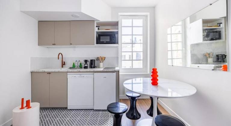 Rental apartment with 2 rooms for 4 persons — photo 3