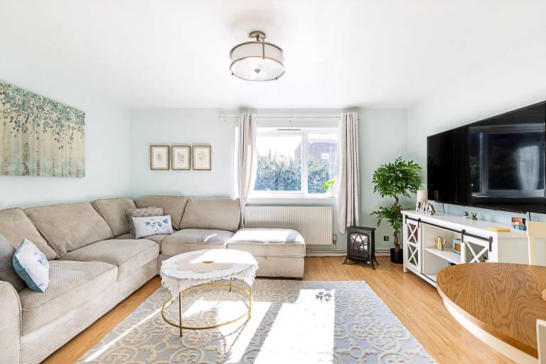 Quiet and cosy 2 bed in Wimbledon