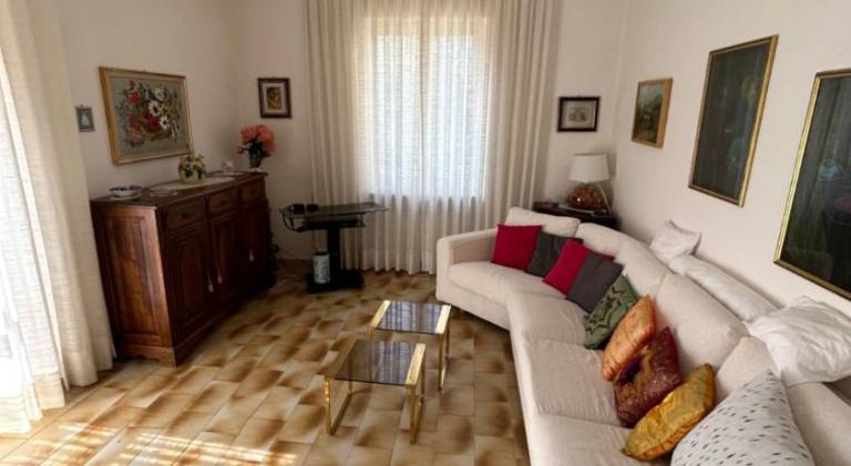 Holiday apartment with 2 rooms for 4 persons — photo 2