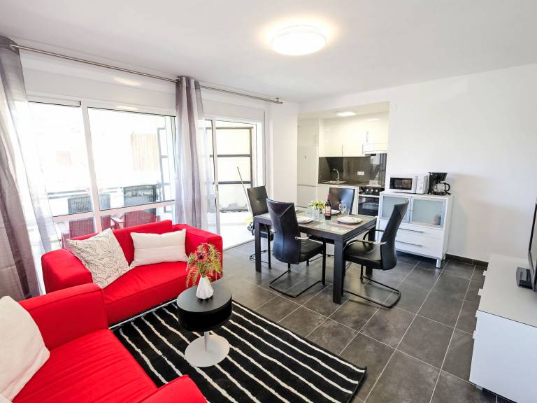 Rental apartment with patio | Sea view — photo 3