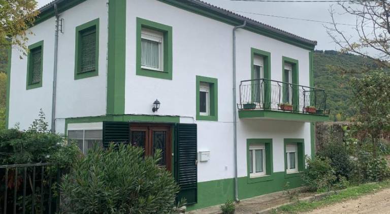 Fully equipped ample house with barbeque, patio & garden | Pet-friendly in Salamanca