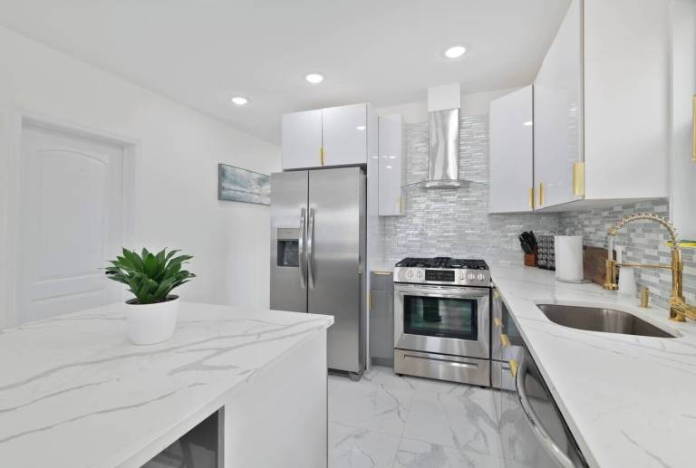 Apartment  Palisades Park