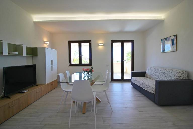 Holiday apartment with garden, terrace & barbeque — photo 2