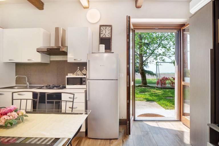 Wonderful holiday apartment with yard & fast internet | Garden view | Suitable for remote work | Pet-friendly — photo 3