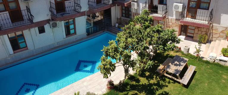 Sezgins Boutiqe Pansion in Menderes