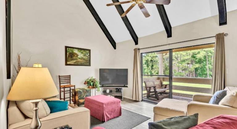 House with pool | Pet-friendly in Miramar, FL