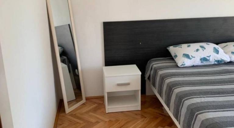 Rental apartment with 2 rooms for 7 persons — photo 2