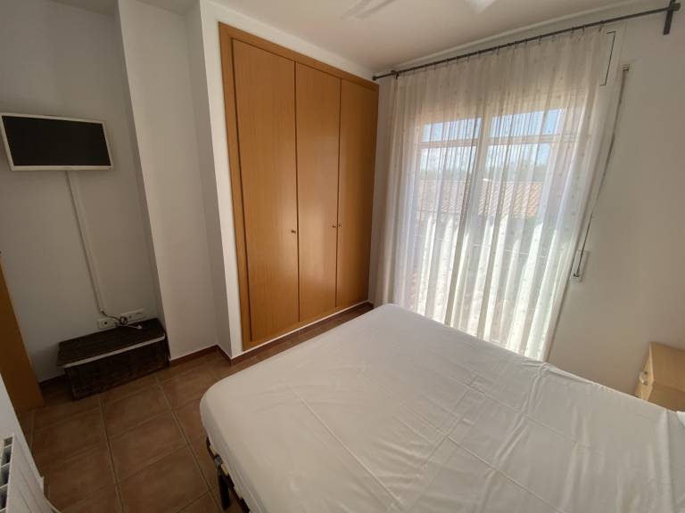 Fully equipped wonderful house with patio, yard & pool | Next to the beach | Pets allowed — photo 4